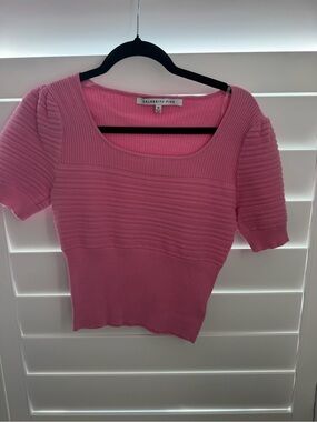 Celebrity Pink Ribbed Square Neck Short Sleeve Top in Bubblegum Pink